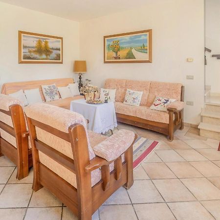 Awesome Home In Ariano Nel Polesine With Kitchen San Basilio المظهر الخارجي الصورة