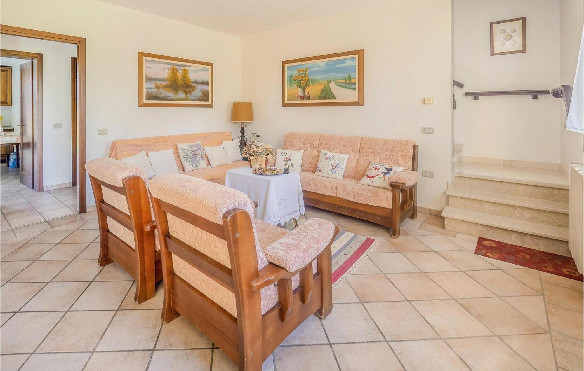 Awesome Home In Ariano Nel Polesine With Kitchen San Basilio المظهر الخارجي الصورة